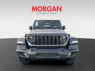 2025 Jeep Wrangler — photo 8 view