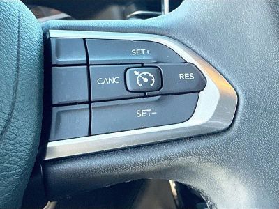 2023 Jeep Compass — photo 36 view