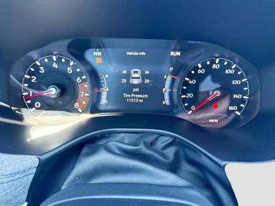 2023 Jeep Compass — photo 38 view