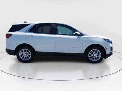 2024 Chevrolet Equinox — photo 8 view
