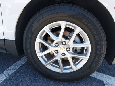 2024 Chevrolet Equinox — photo 10 view