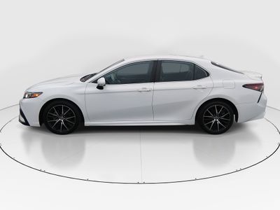 2023 Toyota Camry - Photo 4