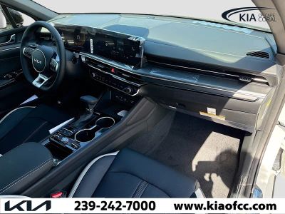 2026 Kia K5 — photo 12 view
