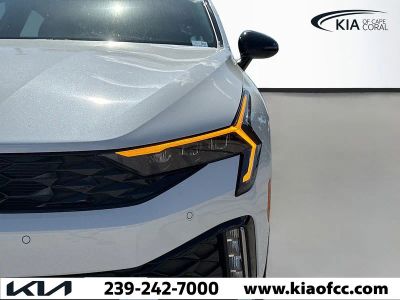 2026 Kia K5 — photo 8 view