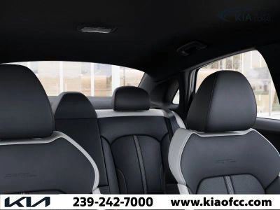 2026 Kia K5 — photo 27 view