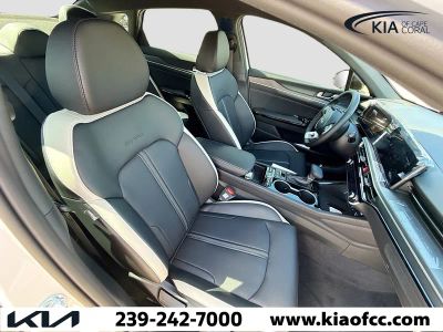 2026 Kia K5 — photo 13 view
