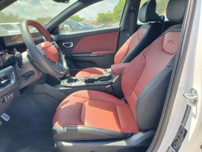 2025 Kia K4 — photo 12 view