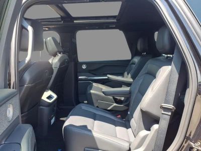 2026 Lincoln Navigator — detail view