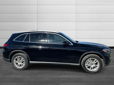 2023 Mercedes-Benz GLC - Photo 2