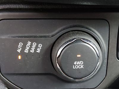 2023 Jeep Renegade - Photo 19