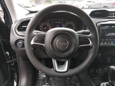 2023 Jeep Renegade - Photo 12