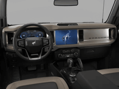 2026 Ford Bronco Outer Banks in Shadow Black — front three-quarter view