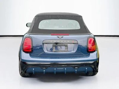 2026 MINI CONVERTIBLE — detail view