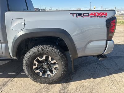 2019 Toyota Tacoma - Photo 3