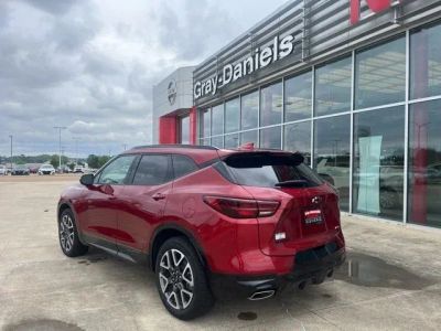 2025 Chevrolet Blazer - Photo 2