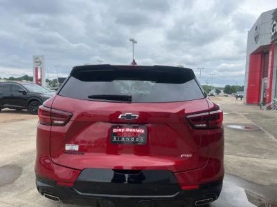 2025 Chevrolet Blazer - Photo 3