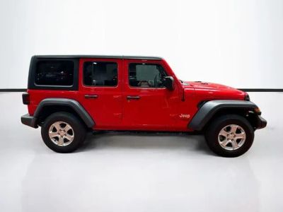 2018 Jeep Wrangler — interior view