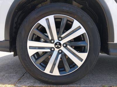 2025 Mitsubishi Outlander Sport - Photo 10