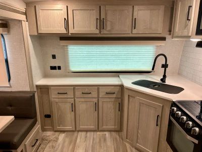 2022 Rockwood Ultra Lite - Photo 10