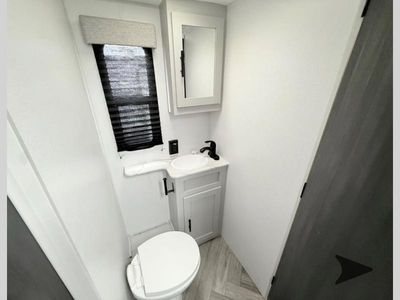 2022 Forest River RV Salem - Photo 11