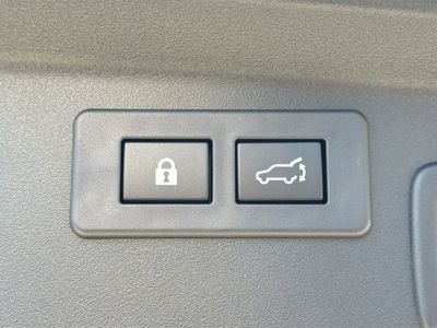 2026 Subaru Outback — photo 12 view