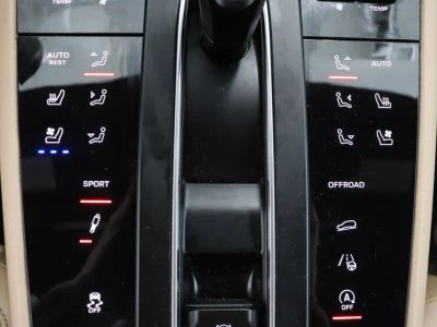 2023 Porsche Macan AWD - Photo 23