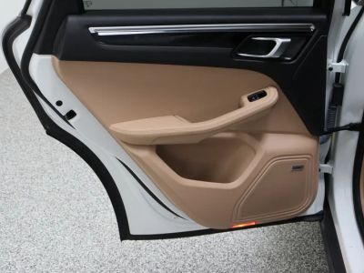 2023 Porsche Macan AWD - Photo 28