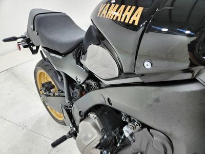2025 Yamaha XSR900 - Photo 9