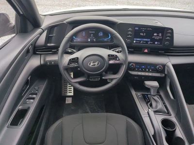 2026 Hyundai ELANTRA — photo 17 view