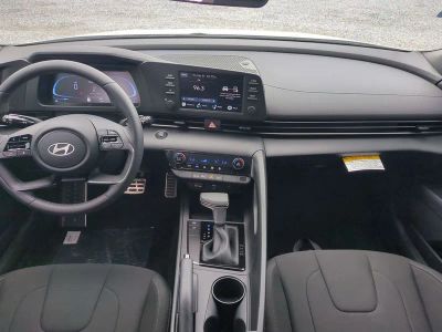 2026 Hyundai ELANTRA — photo 16 view