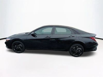2026 Hyundai ELANTRA — photo 8 view