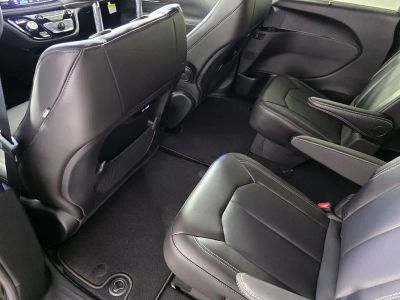 2026 Chrysler Pacifica — photo 15 view