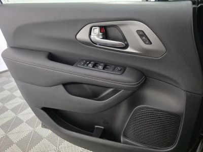 2026 Chrysler Pacifica — photo 26 view