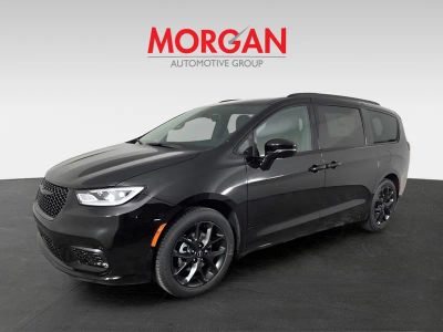 2026 Chrysler Pacifica — photo 9 view