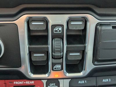 2026 Jeep Wrangler — photo 23 view