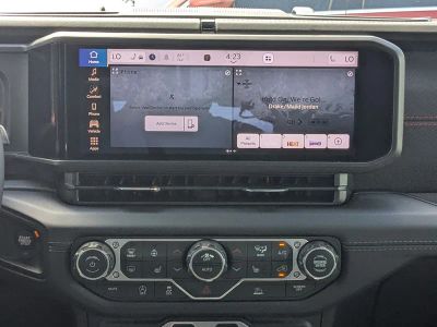 2026 Jeep Wrangler — photo 18 view
