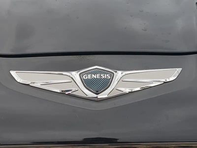 2023 Genesis G70 — photo 13 view