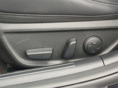 2023 Genesis G70 — photo 20 view