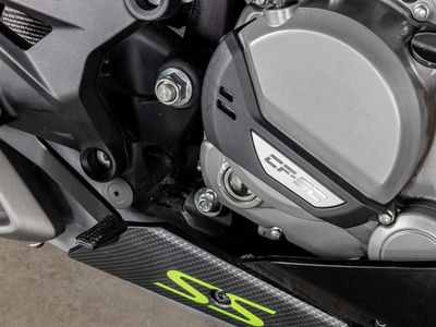 2022 CFMOTO 300SS - Photo 6