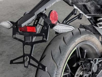 2022 CFMOTO 300SS - Photo 9