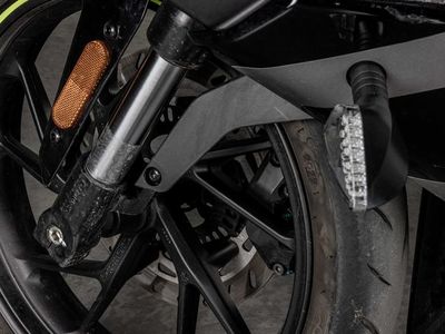 2022 CFMOTO 300SS - Photo 13