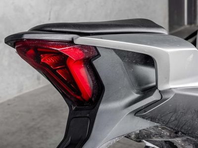 2022 CFMOTO 300SS - Photo 10