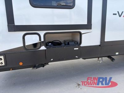 2023 Alliance RV Valor - Photo 14