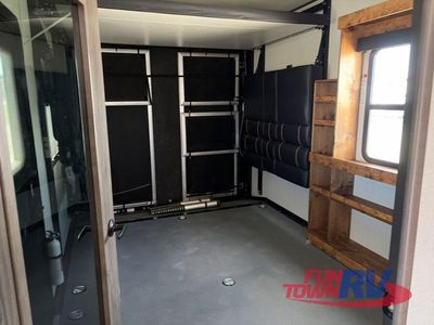 2023 Alliance RV Valor - Photo 15