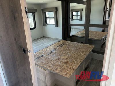 2023 Alliance RV Valor - Photo 10