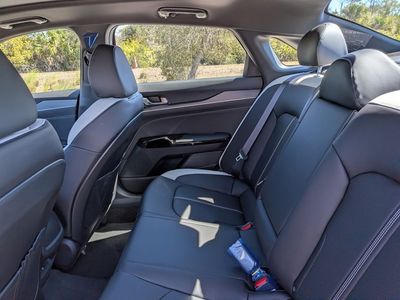 2026 Kia K5 - Photo 26