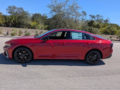 2026 Kia K5 - Photo 16