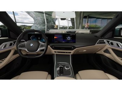 2026 BMW i4 - Photo 10