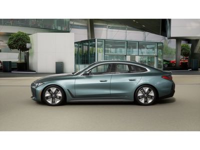 2026 BMW i4 - Photo 4