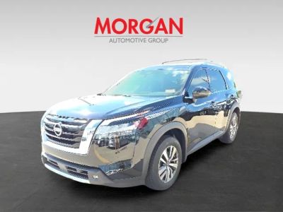 2024 Nissan Pathfinder — photo 8 view